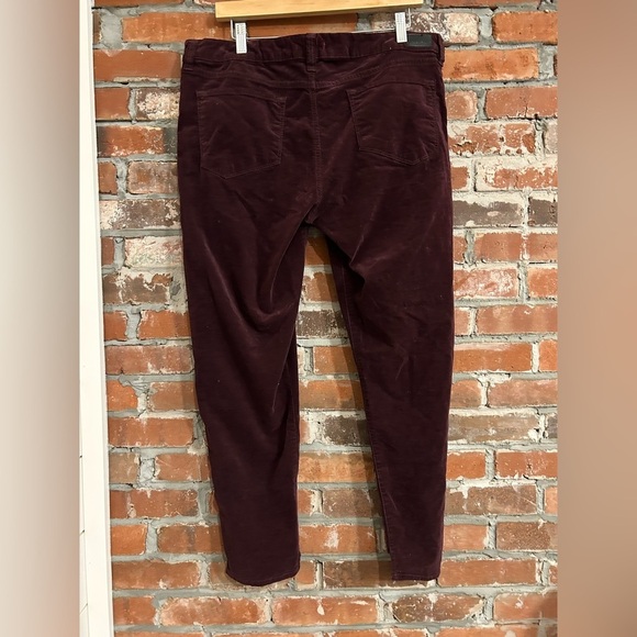 Dear John Joyrich Ankle Comfort Dark Berry Size 32 - Picture 6 of 10